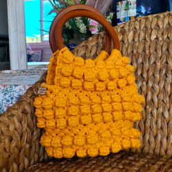 Golden Touch: Macrame Art at Its Finest