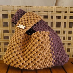 Cozy Contrast: Two-Tone Macrame Tote